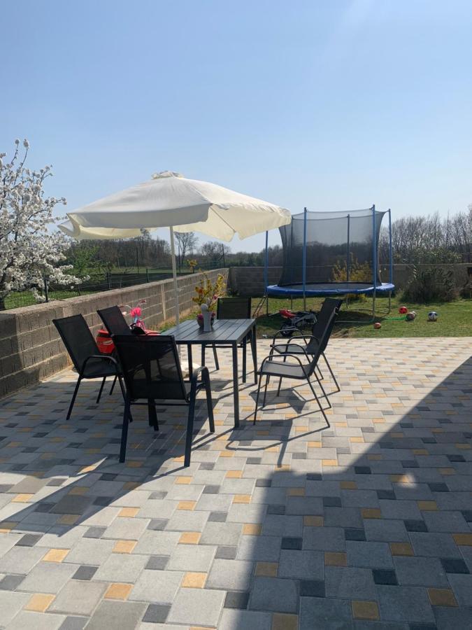 Apartment Creo Loborika Marcana ภายนอก รูปภาพ